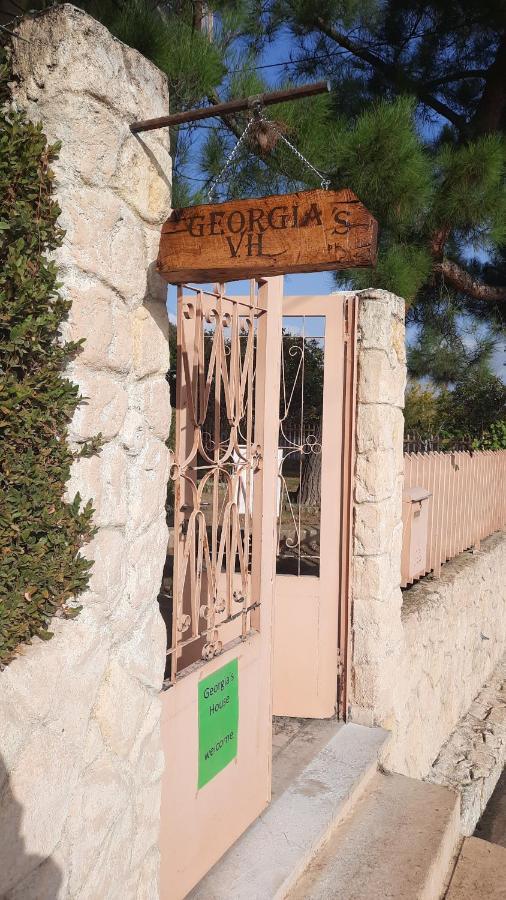 Georgia'S Village House Kondostavlos Luaran gambar