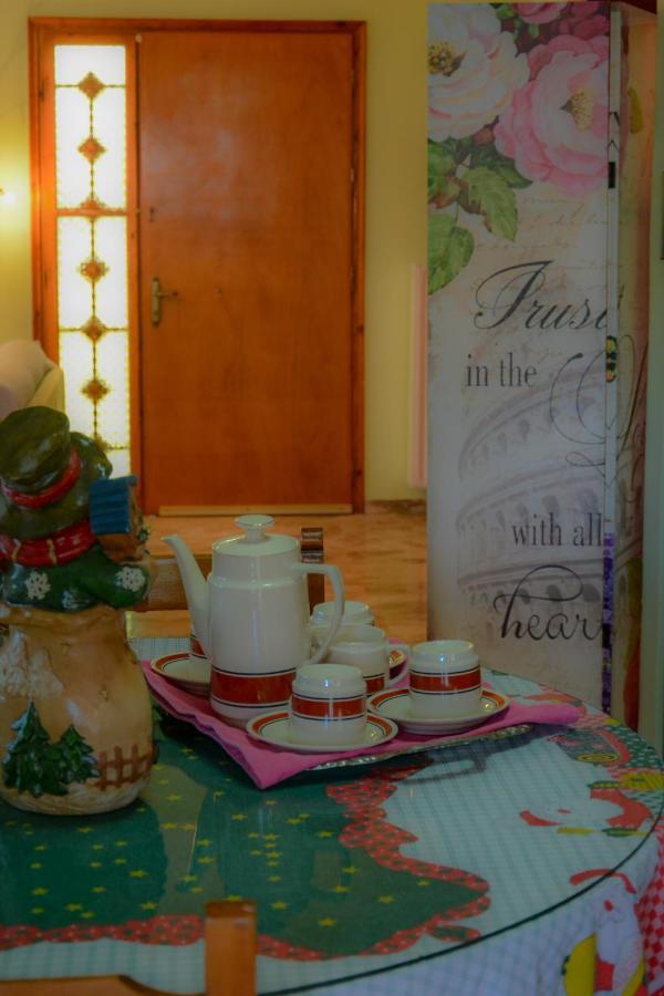 Georgia'S Village House Kondostavlos Luaran gambar